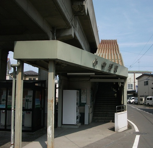 東北エモーションが走るJR八戸線小中野駅から徒歩5分or2分