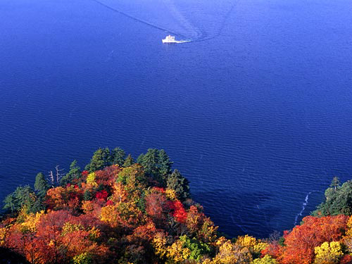 十和田市の観光名所｜十和田湖